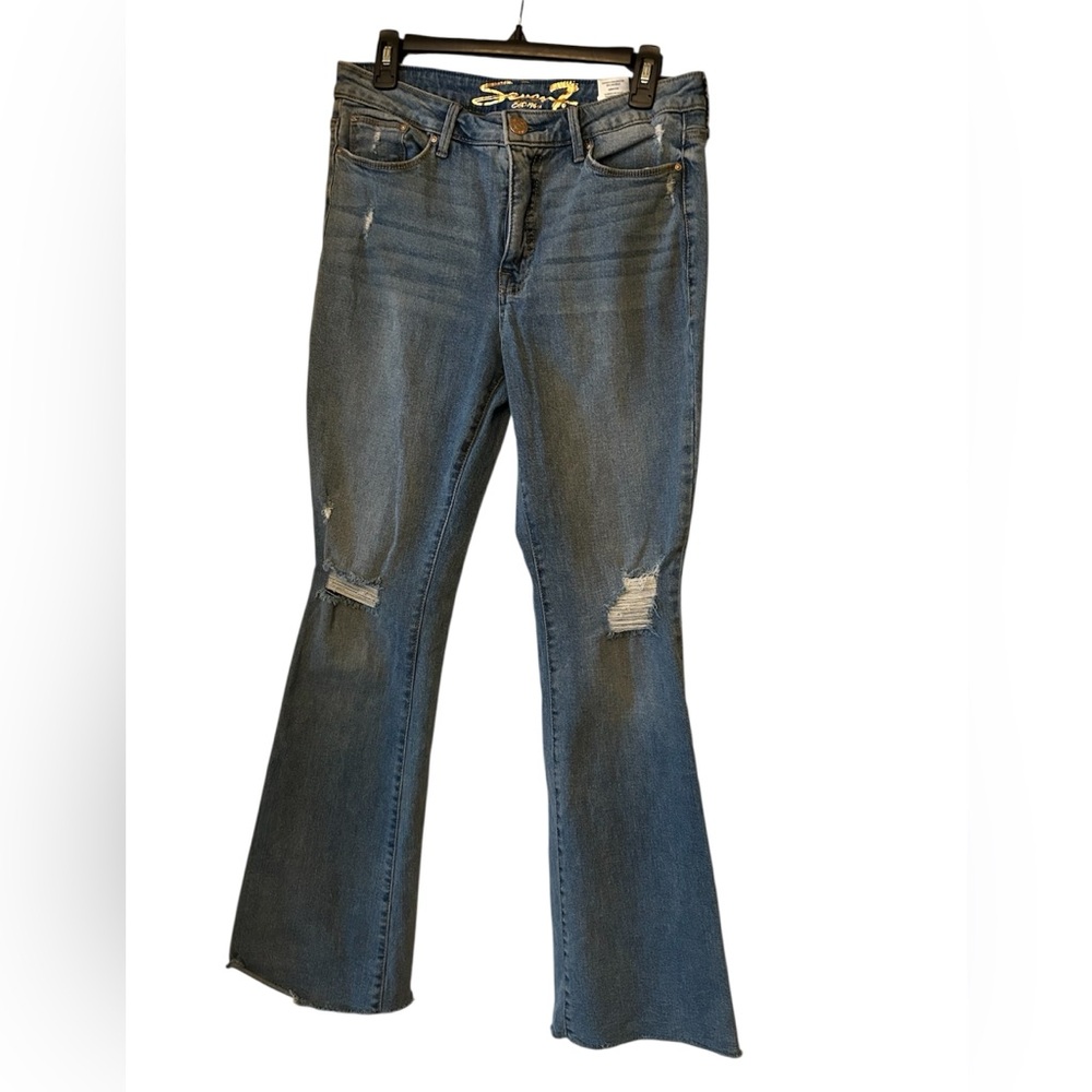 Seven7  Light Blue Flare Distressed Jeans Slim Fit Raw Hem Size‎ 8